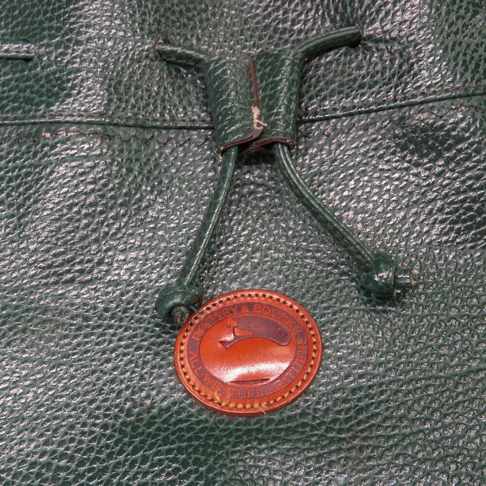 1980s Vintage Dooney & Bourke Forrest Green Leather Drawstring Crossbody Bag - Picture 4 of 10